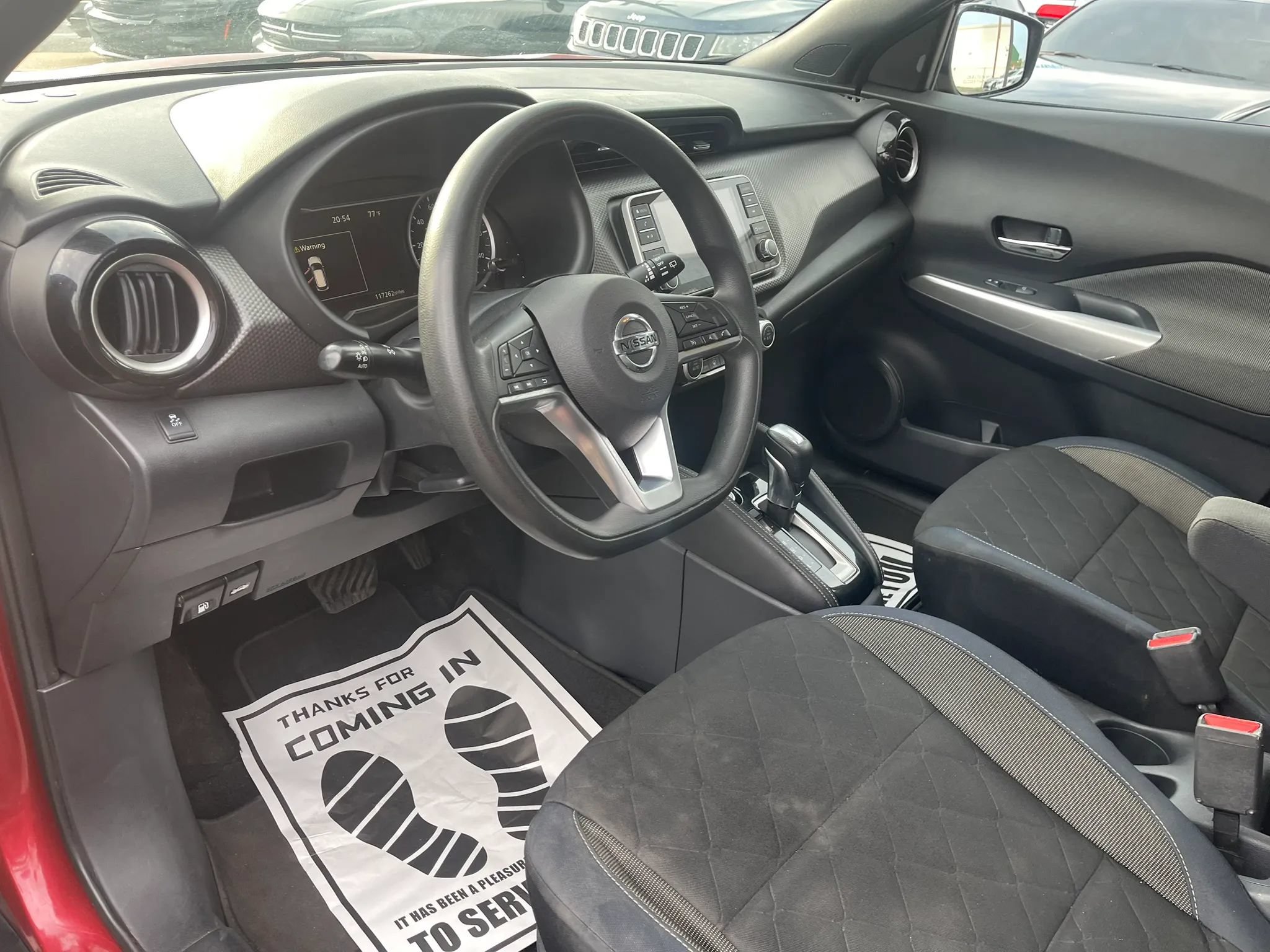 Used 2018 Nissan Kicks SV FWD image 7