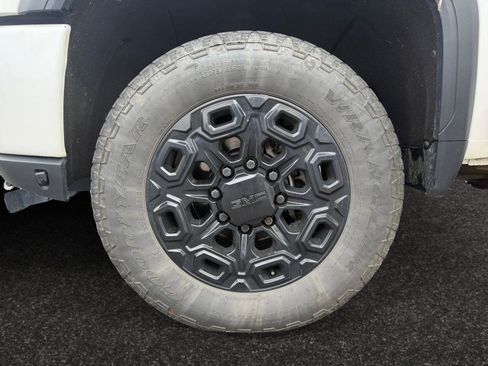Used 2022 GMC Sierra 2500 Denali AWD/4WD image 13