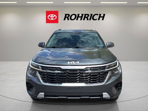 Used 2024 Kia Seltos S AWD/4WD image 2
