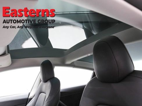 Used 2022 Tesla Model 3 Long Range image 31