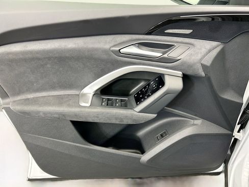 New 2025 Audi SQ5 Premium Plus image 23