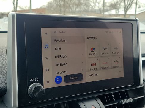 Used 2023 Toyota RAV4 XLE image 25