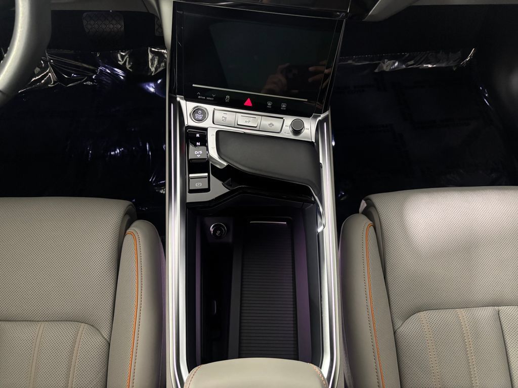Used 2024 Audi Q8 e-tron Prestige w/ Prestige Package AWD/4WD image 17