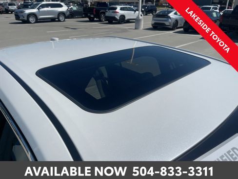 Certified 2017 Toyota Camry XLE image 14