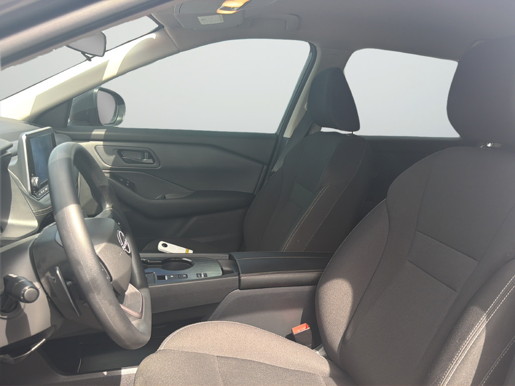 Certified 2025 Nissan Rogue S FWD image 23