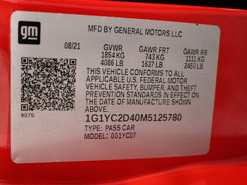 Used 2021 Chevrolet Corvette Stingray Premium Cpe w/ Z51 Performance Package RWD image 41