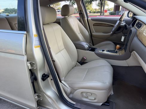 Used 2006 Jaguar S-TYPE 3.0 RWD image 10