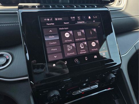 New 2026 Jeep Grand Cherokee Laredo X RWD image 7
