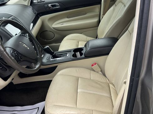 Used 2016 Lincoln MKT AWD w/ Equipment Group 201A image 15