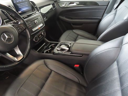 Used 2018 Mercedes-Benz GLE 350 4MATIC image 24