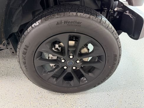 Used 2025 Jeep Wrangler Unlimited Sahara w/ Safety Group image 30