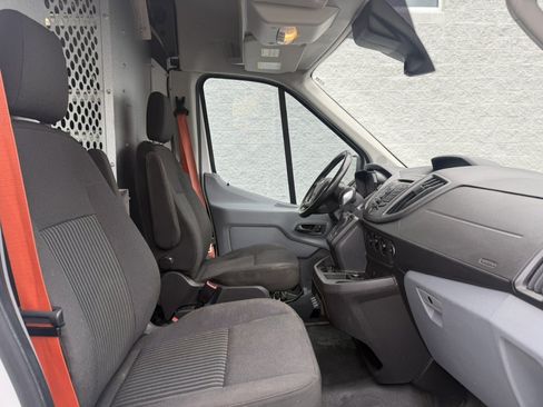 Used 2018 Ford Transit 250 148 Medium Roof w/ Exterior Upgrade Package RWD image 15
