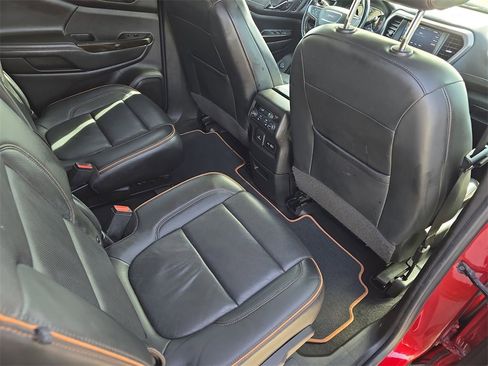 Used 2021 GMC Acadia AT4 w/ Technology Package image 11