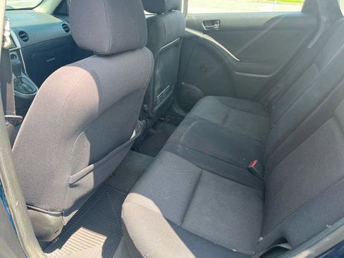 Used 2004 Toyota Matrix image 7