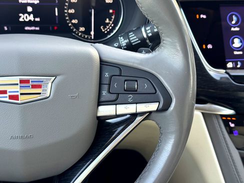 Used 2023 Cadillac XT6 Premium Luxury image 28
