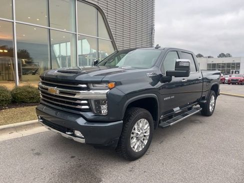 Used 2020 Chevrolet Silverado 2500 High Country w/ Z71 Off-Road Package image 9