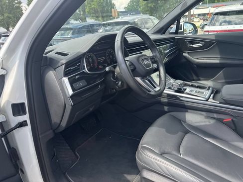 Used 2025 Audi Q7 3.0T Premium Plus AWD/4WD image 9