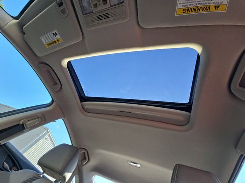 Used 2019 Honda Civic EX-L image 35