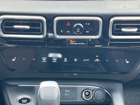 New 2026 Nissan Sentra SR FWD image 5