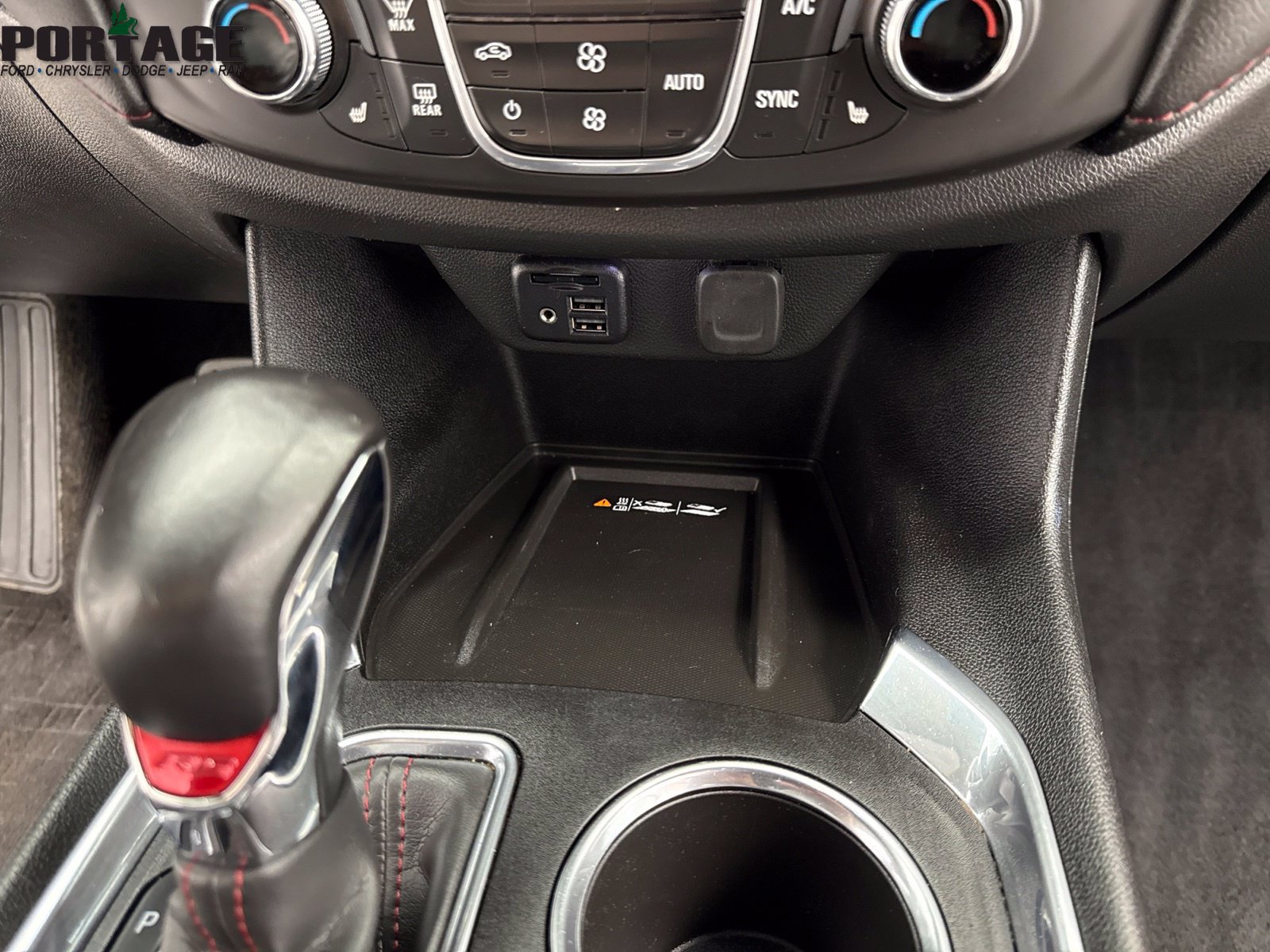 Used 2022 Chevrolet Traverse RS w/ LPO, Floor Liner Package AWD/4WD image 15