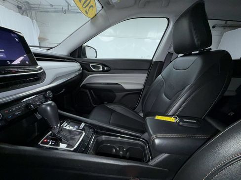 Used 2022 Jeep Compass Limited AWD/4WD image 6