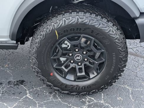 New 2026 Ford Bronco Badlands AWD/4WD image 19
