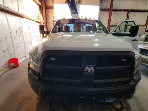 Used 2017 RAM 5500 Tradesman RWD image 29