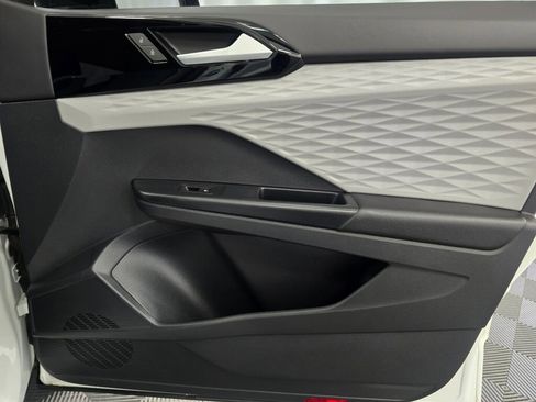 Used 2022 Volkswagen Taos S image 24