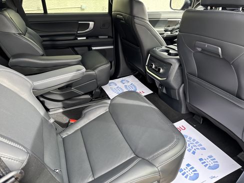 New 2025 Ford Expedition Platinum w/ Stealth Performance Package image 12