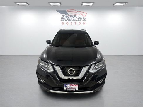 Used 2017 Nissan Rogue SL w/ SL Premium Package image 2