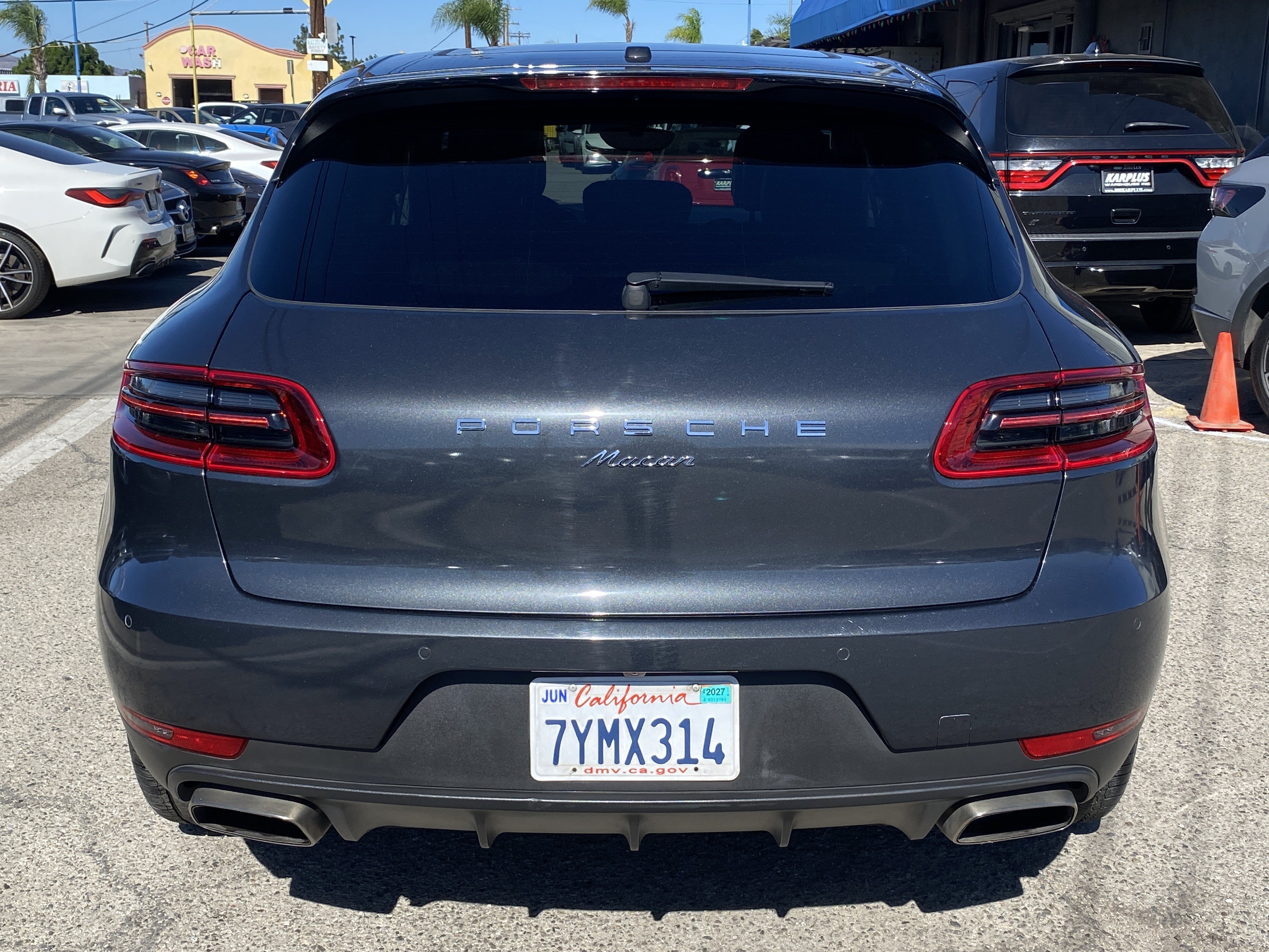 Used 2017 Porsche Macan AWD/4WD image 11