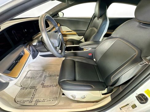 Used 2023 Lucid Air Touring image 19