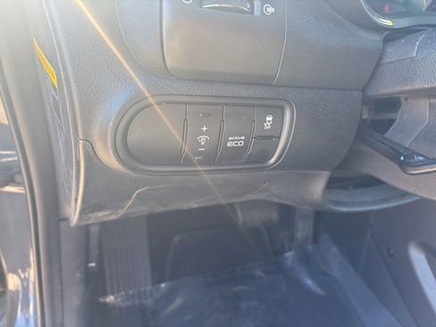 Used 2016 Kia Forte LX image 16