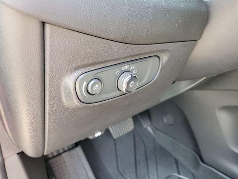 Used 2024 Chevrolet Equinox LT FWD image 26