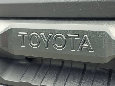 Used 2024 Toyota Tundra SR5 AWD/4WD image 31
