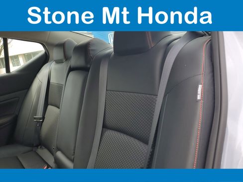 Used 2023 Nissan Altima 2.5 SR FWD image 11