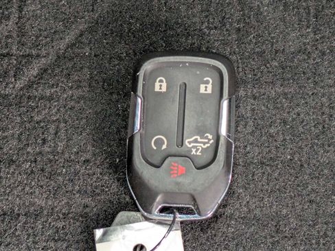 Used 2021 Chevrolet Silverado 1500 LT Trail Boss w/ Convenience Package II image 32