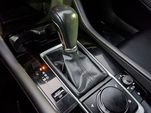 Used 2024 MAZDA MAZDA3 s image 12