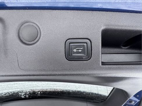 Used 2022 Chevrolet Equinox LT image 13