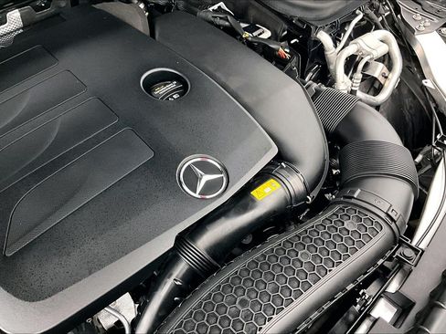 Certified 2022 Mercedes-Benz GLC 300 image 30