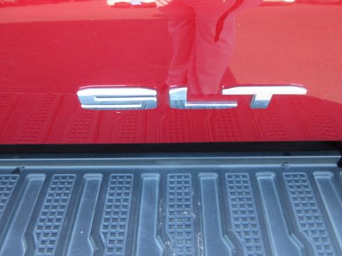 Certified 2022 GMC Sierra 1500 SLT w/ SLT Premium Package AWD/4WD image 13