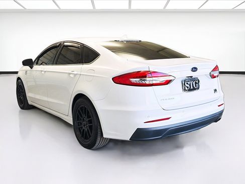 Used 2020 Ford Fusion SE image 6