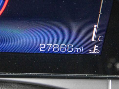 Used 2025 Chevrolet Trax LT FWD image 22