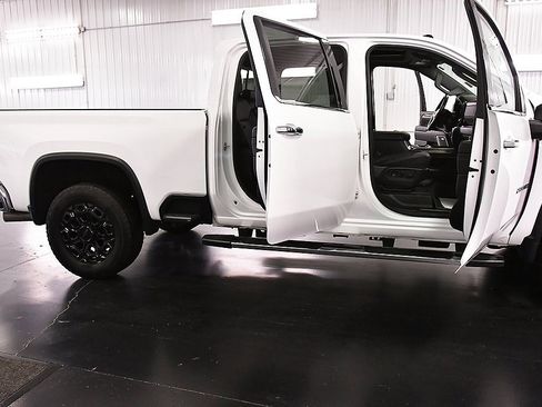 Used 2024 Chevrolet Silverado 2500 LTZ w/ LTZ Plus Package image 35