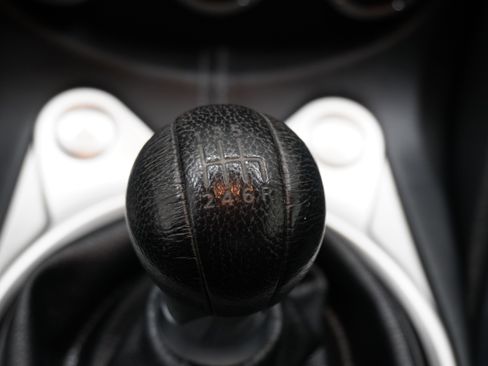 Used 2009 Nissan 370Z Coupe image 17