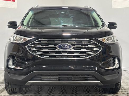 Used 2019 Ford Edge Titanium image 3