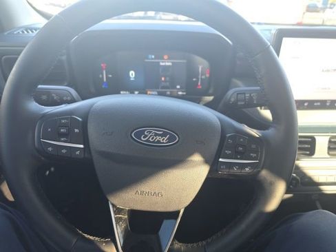 Used 2025 Ford Maverick XLT w/ XLT Luxury Package AWD/4WD image 17