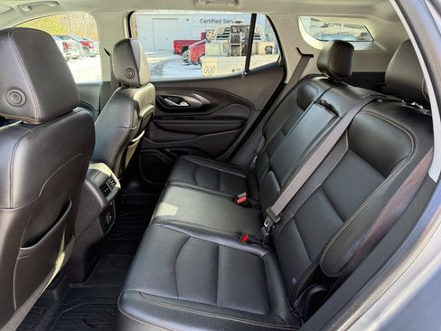Used 2021 GMC Terrain SLT w/ Infotainment Package II image 16