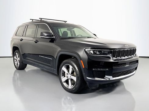 Used 2021 Jeep Grand Cherokee L Limited image 3