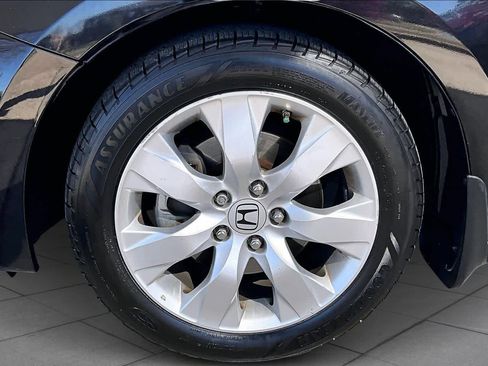 Used 2010 Honda Accord EX-L image 9